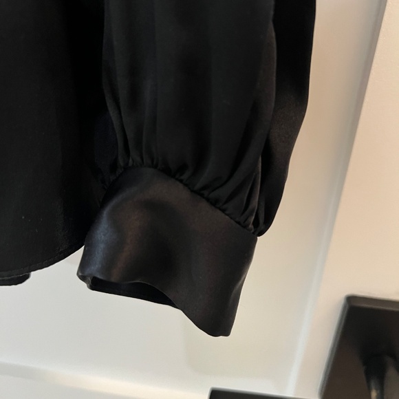 Frame Silk Shirred Mock Neck Blouse - Blk- Size L - Picture 8 of 13